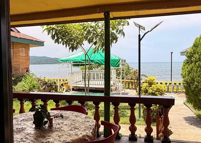 Semesteranläggning (resort) Camotes Seaside Tourist - Camao